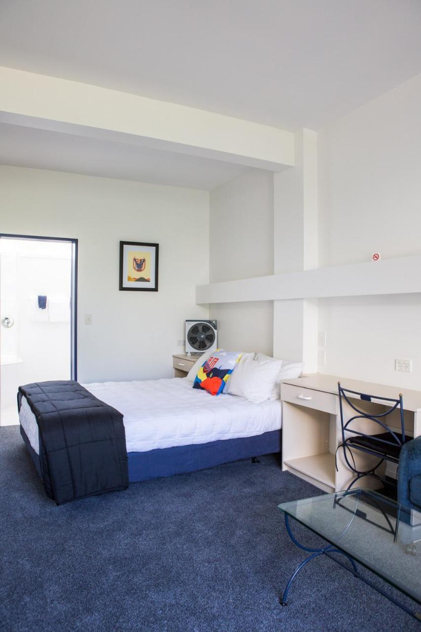 ยู สตูดิโอ พาราพาเรามู บีช Motel ปาราปาราออมู ภายนอก รูปภาพ